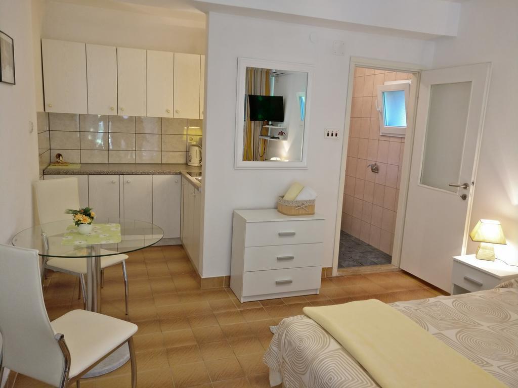 Apartments Ana - Rovinj Exterior photo