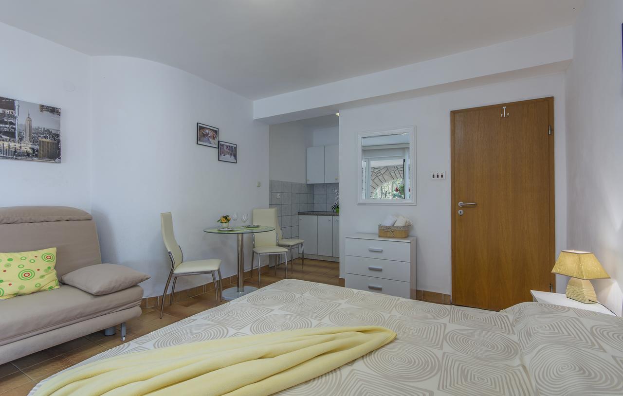 Apartments Ana - Rovinj Exterior photo